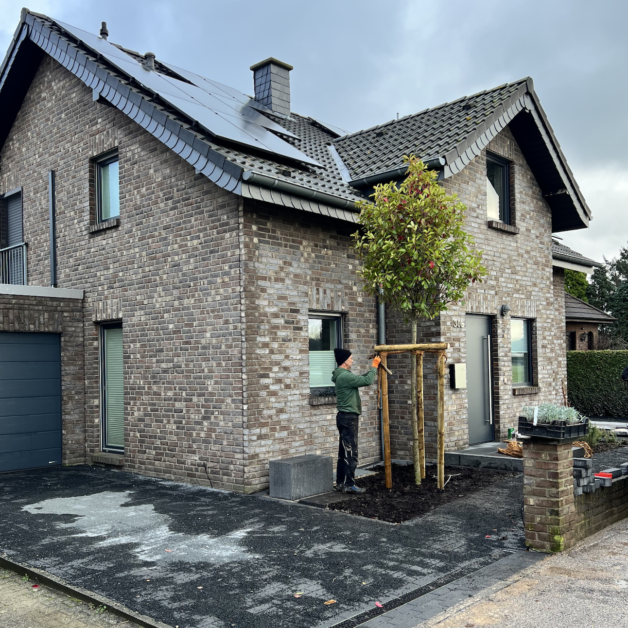 Pflasterarbeiten im Garten in Duisburg von der Peter Rockmann GmbH